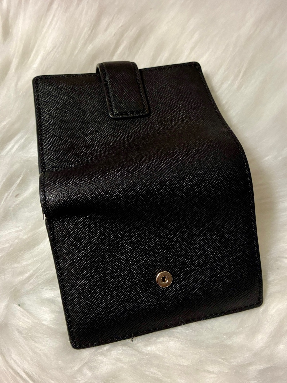 Marc by Marc Jacobs Black Leather Card & Key Wallet with Gold Accent - Picture 6 of 6
